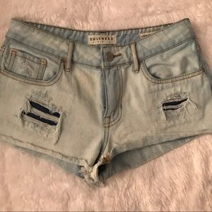 Bullhead Light Wash Short Shorts